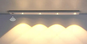 Ilumine o seu armário inferior com a luz LED magnética sem fios - Innovoda