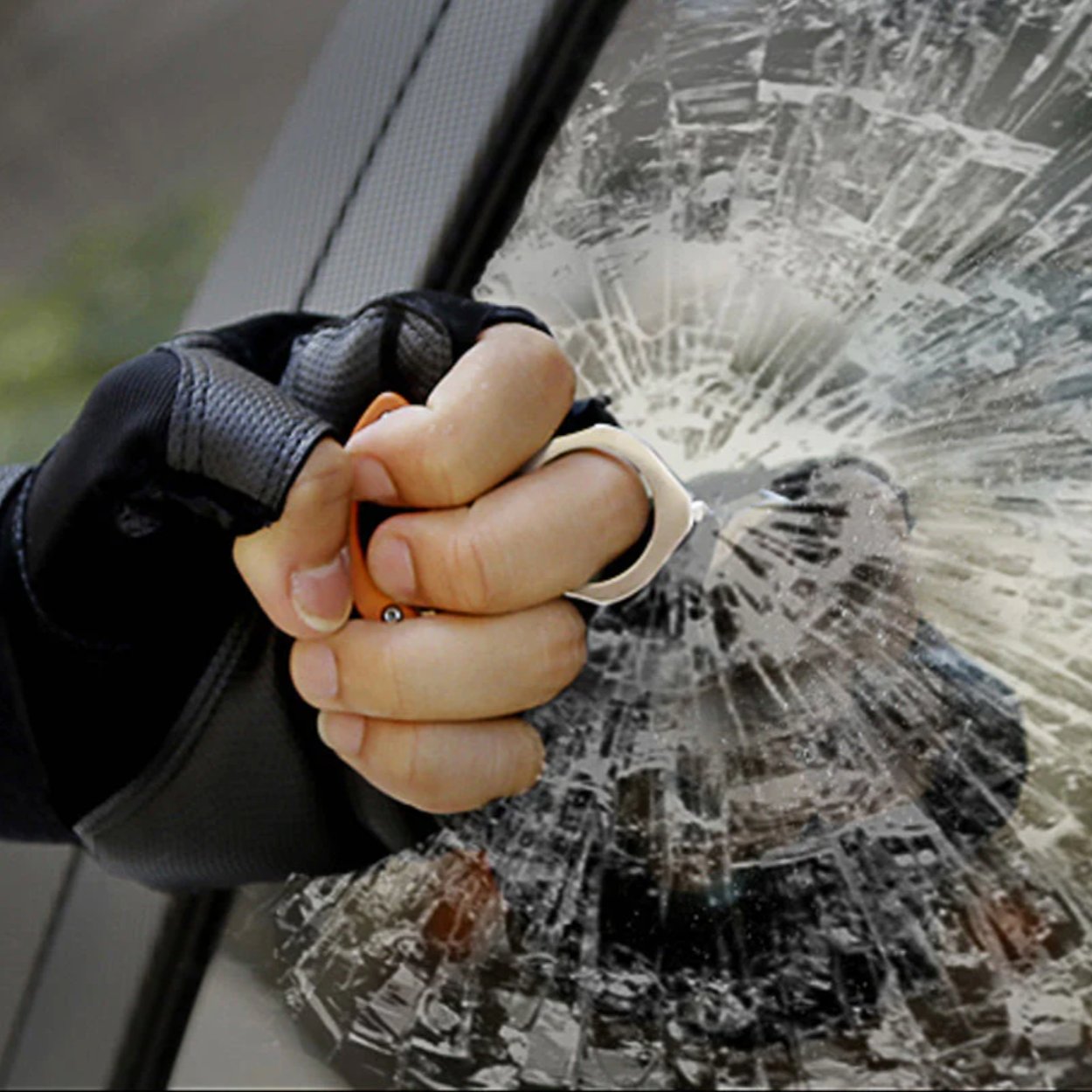 Segurança Inteligente - Chaveiro Multifuncional - Innovoda