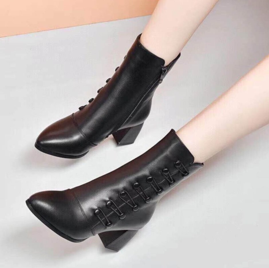 Botas de couro elegantes: a harmonia perfeita entre conforto e estilo! - Innovoda