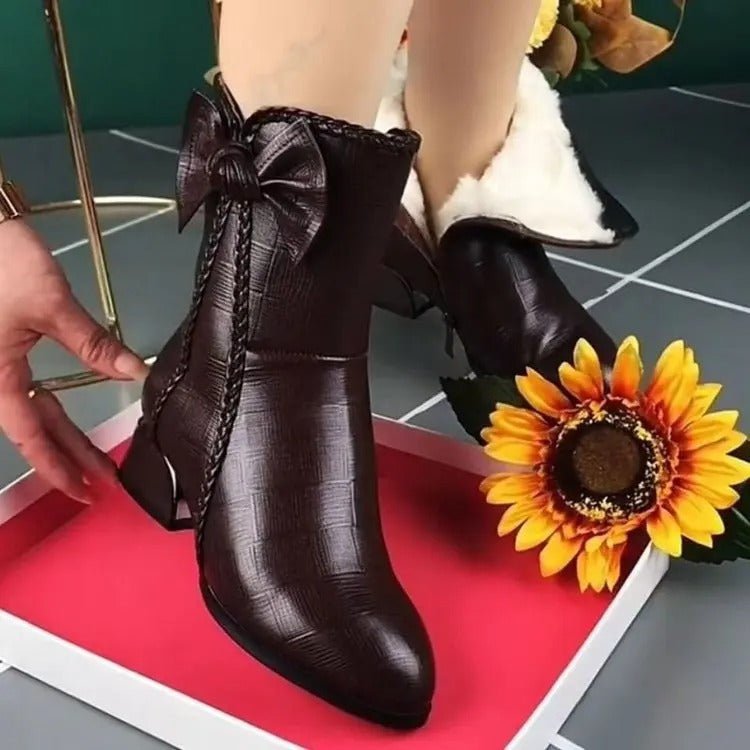 Estilo e conforto à solta: Botas de cano médio em pele e veludo feitas à mão - Innovoda